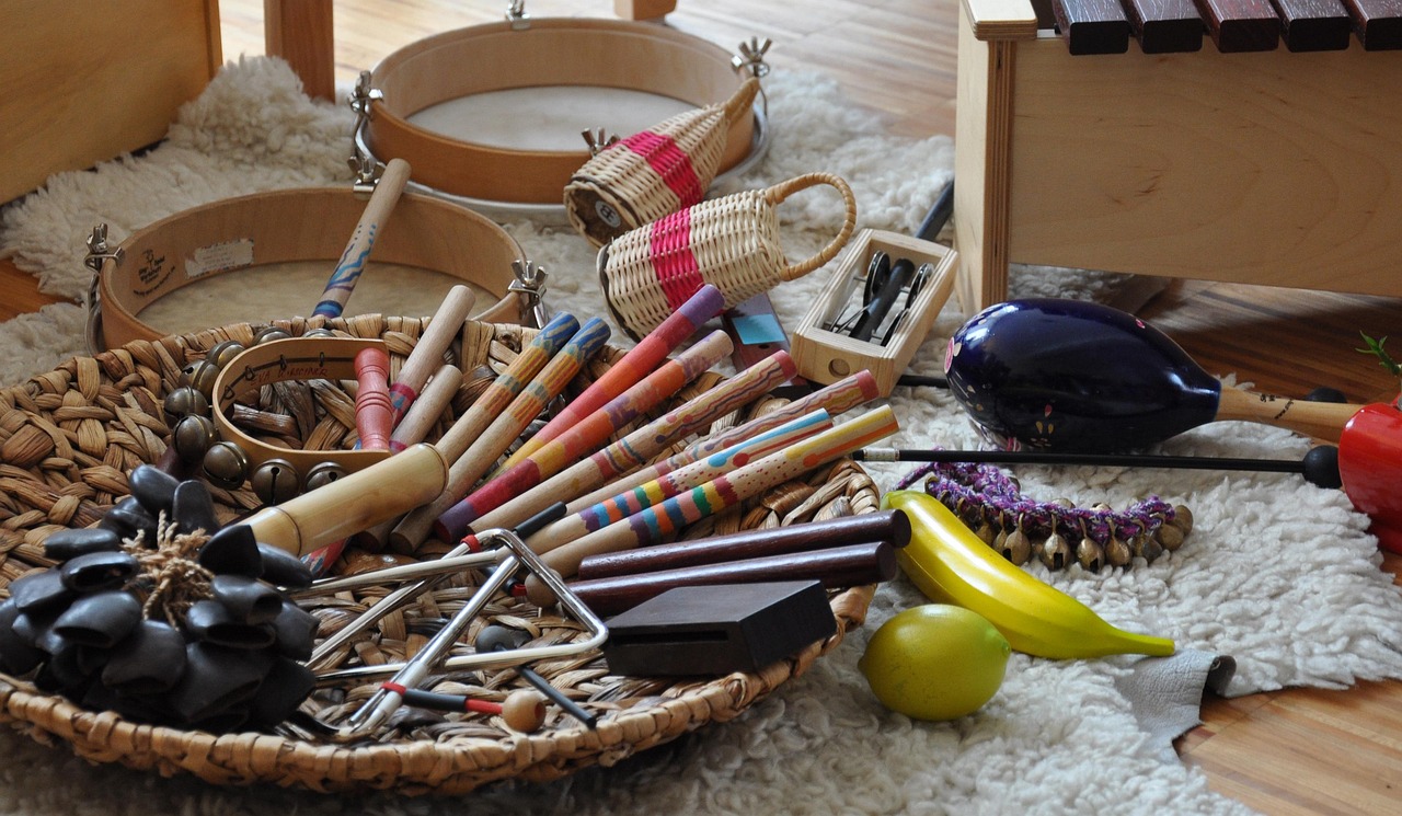 Instruments, orff, early education — Guide to Playing Color Prediction Games on Tiranga